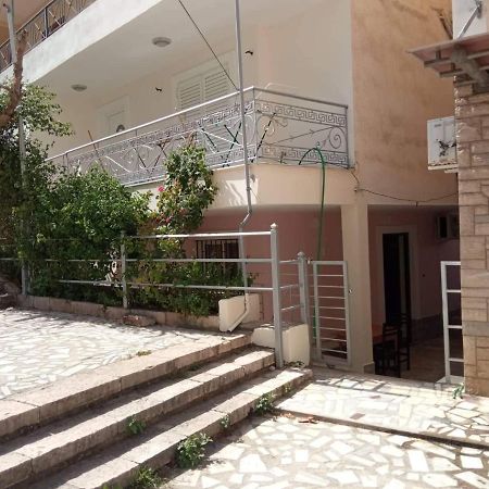 May Apartments Sarandë Eksteriør billede