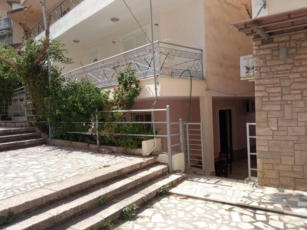 May Apartments Sarandë Eksteriør billede